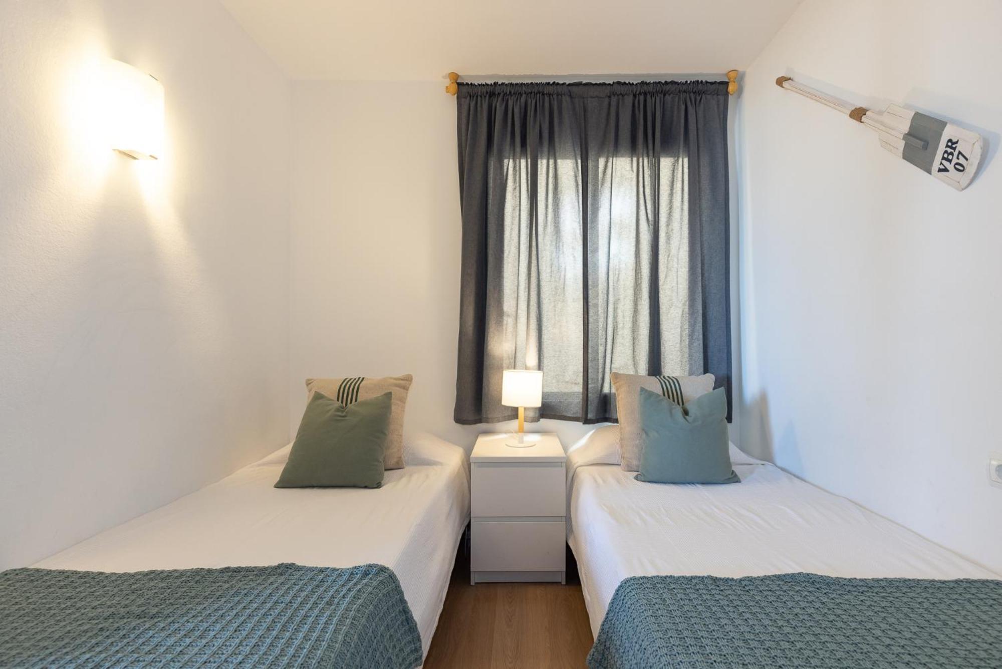 Uhc Mexico I Apartments كامبريلس المظهر الخارجي الصورة
