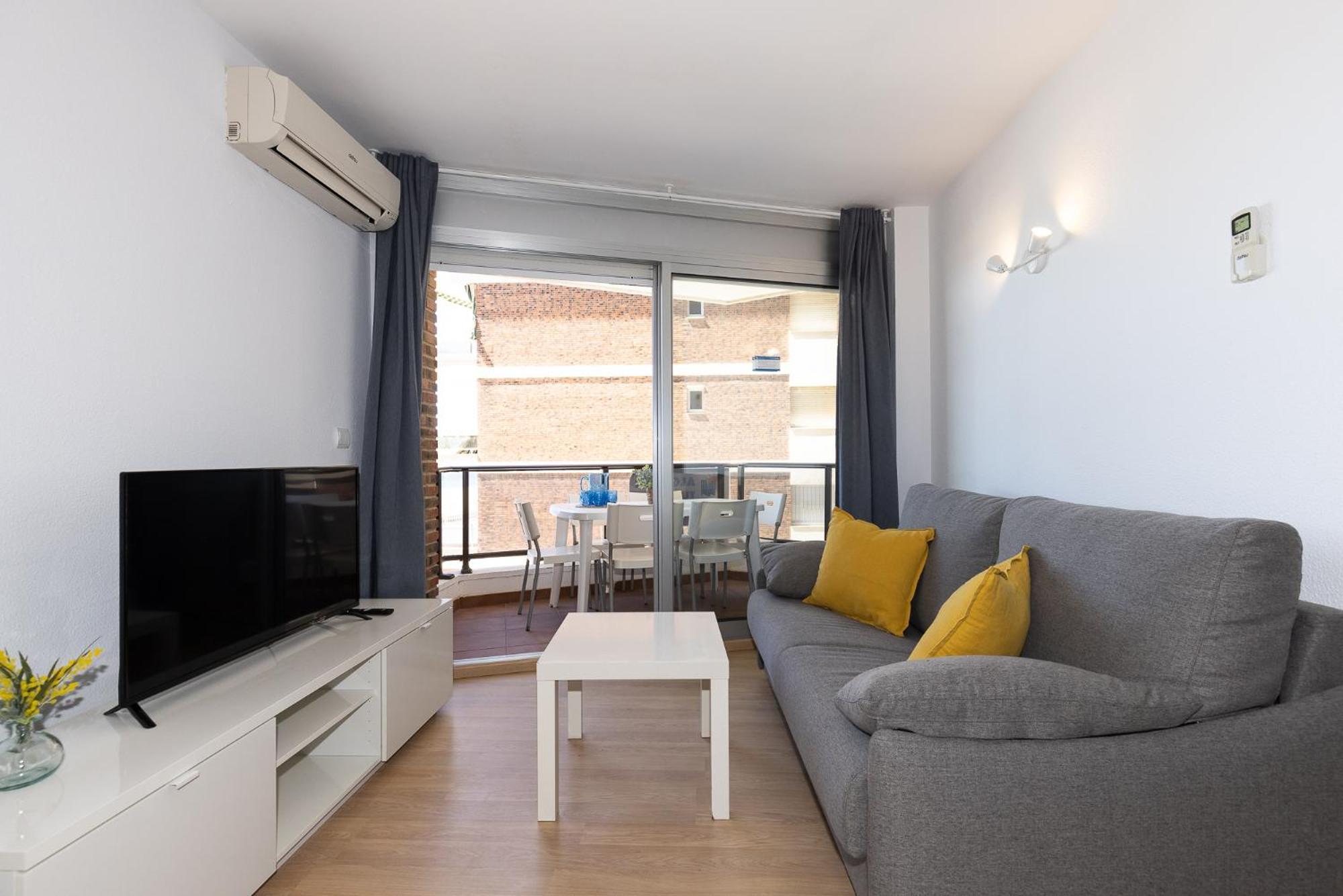 Uhc Mexico I Apartments كامبريلس الغرفة الصورة